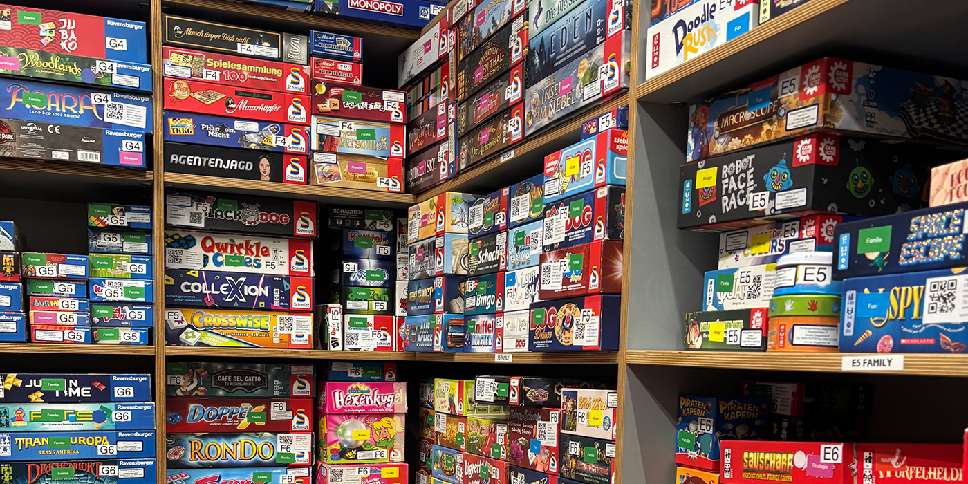 Spiele im Regal